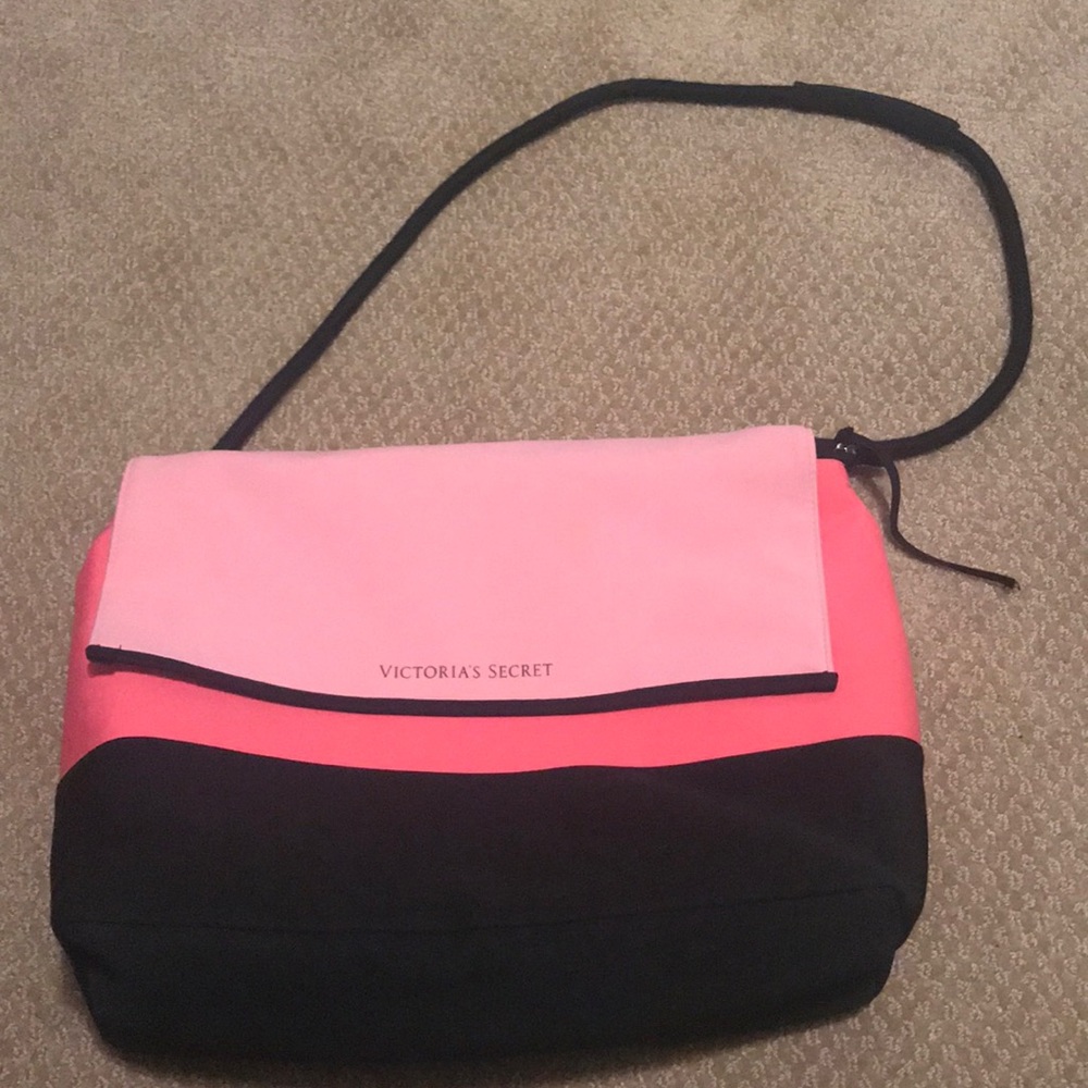 Victoria’s Secret cooler bag